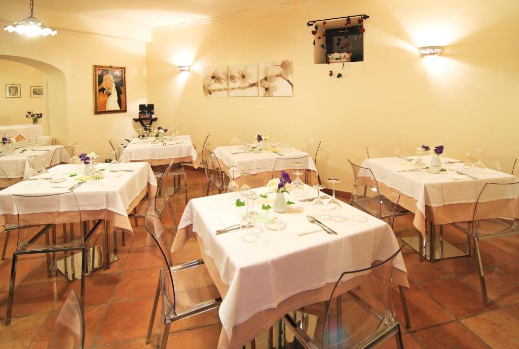 L' Antico Cortile Hotel Caserta Eksteriør billede